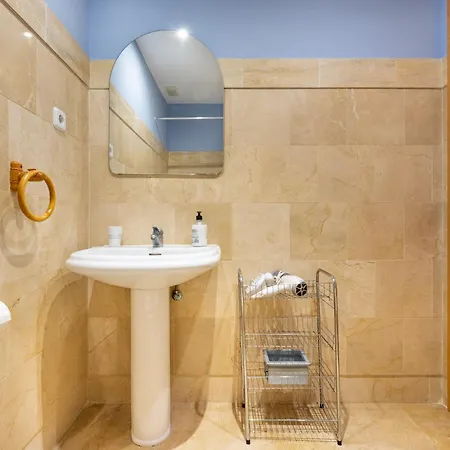 Alboran Apartmán *